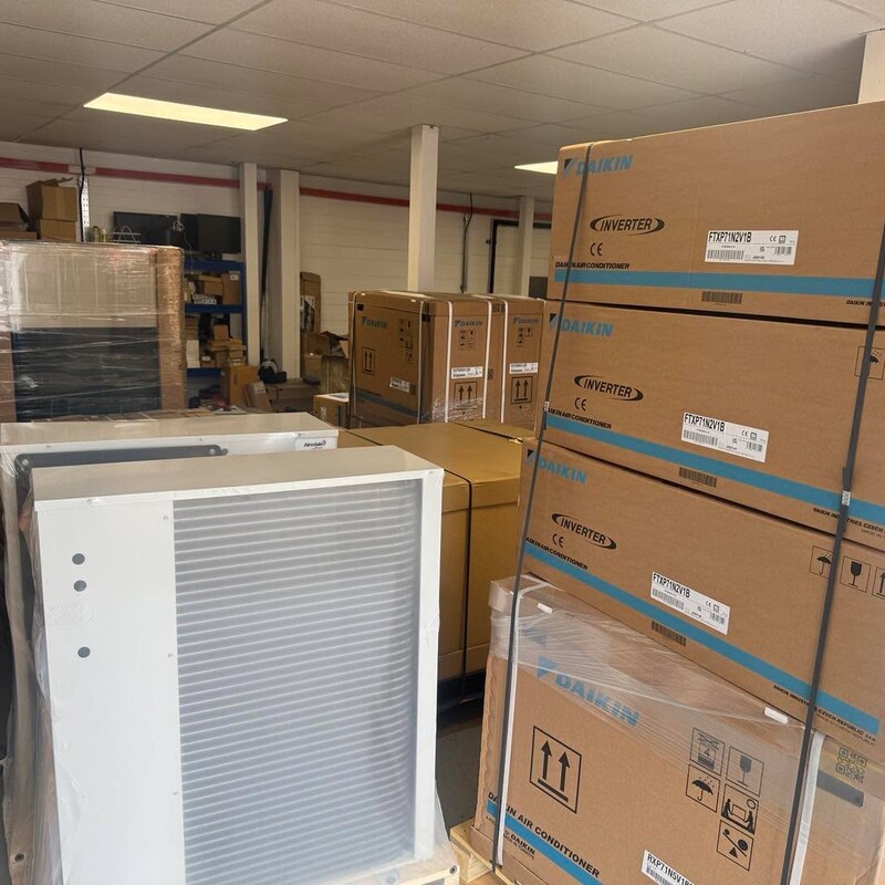 Busy old times following the recent hot spell. Got our work cut out over the coming weeks! #airconditioining #fullwarehouse #hotweather #mymechanical #makehaywhilethesunshines☀️#daikin #airedale #toshibaairconditioning