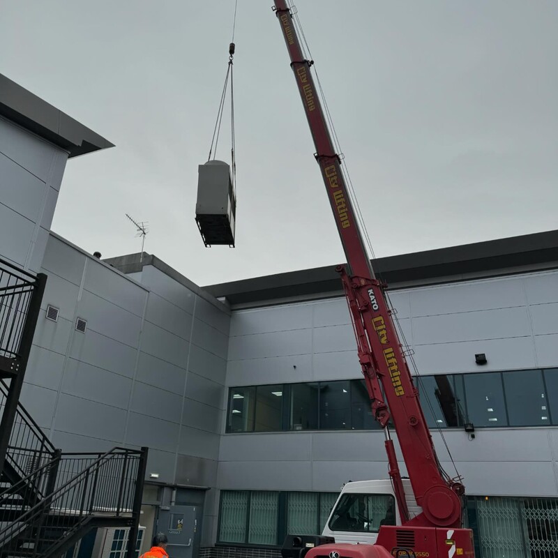 Out with the old and in with the new. #craneday #citylifting #mitsubishielectric #Mitsi #MYmechanical #morrisandyoungmechanical